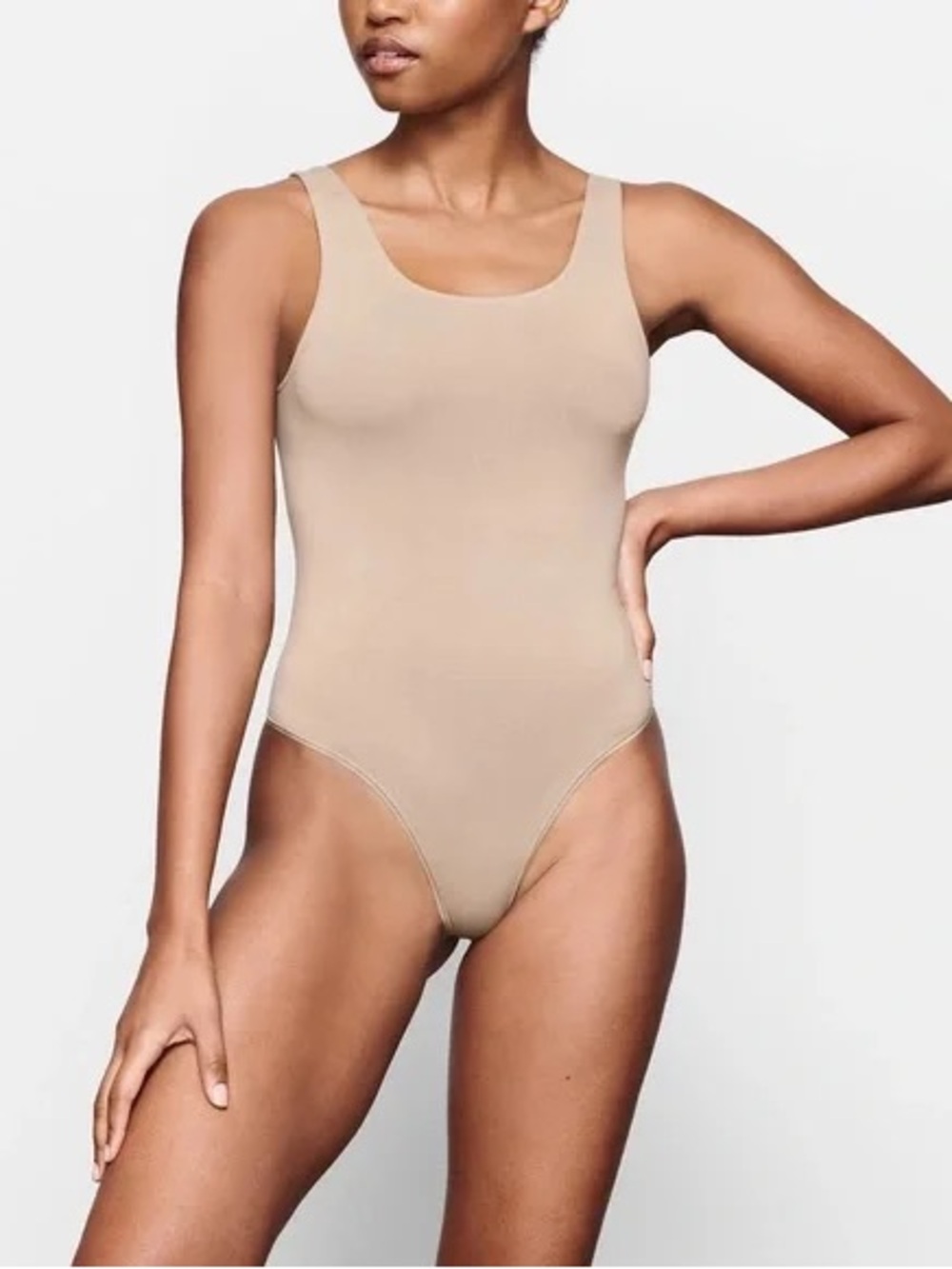 NWT SKIMS Body Sculpting Soft Smoothing Bodysuit Thong Tan Sz M